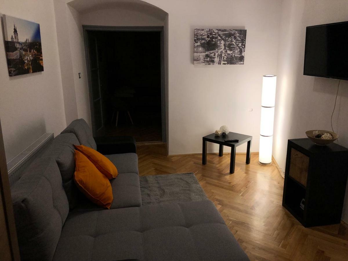 Pr Apartman Eger Ngoại thất bức ảnh