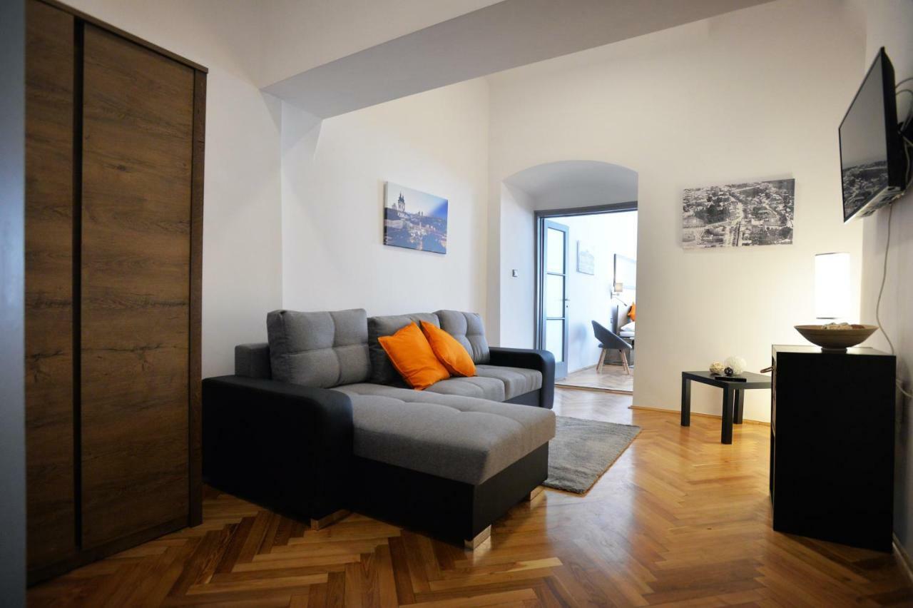 Pr Apartman Eger Ngoại thất bức ảnh